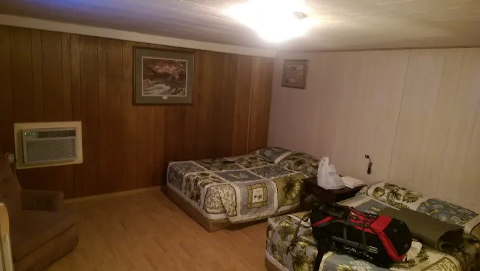 Arrowhead Motel & Campground 10