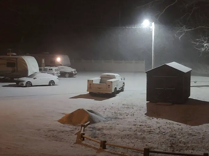 Three Oaks RV Park 5