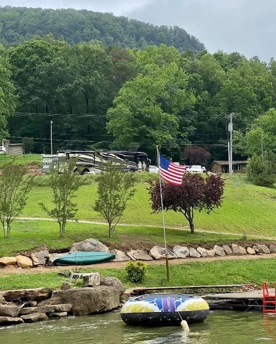 Fireside Camp + Lodge 1