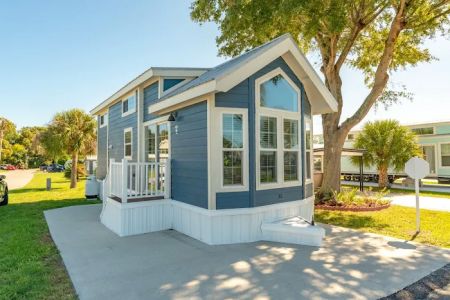 Royal Palm Village
