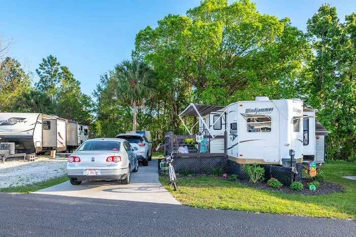 Pinewood Village Mobile Home Park 6