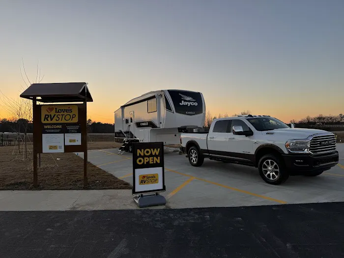 Lakeview Estate Mobile Home Community 1