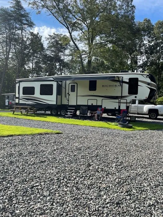 RV Park @ Bigfoot Ocoee Outfitters - Ocoee River 16