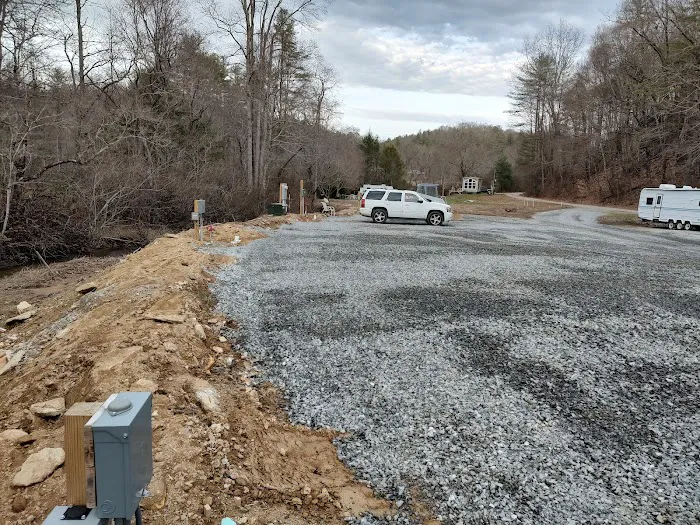 Ron's Carolina Blue sky RV campground 1