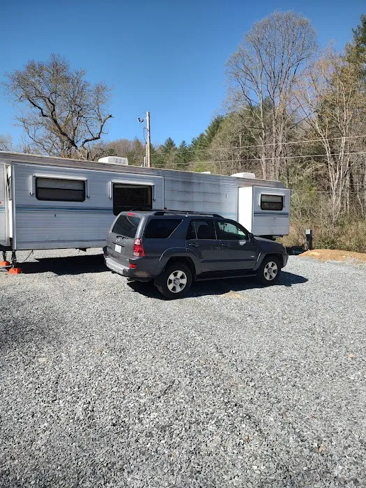 Ron's Carolina Blue sky RV campground 5