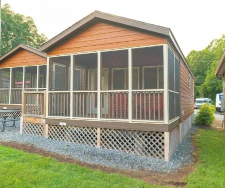 Sun Retreats Nantahala