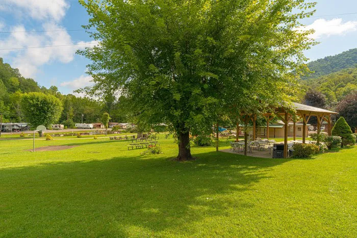 Sun Retreats Nantahala 8