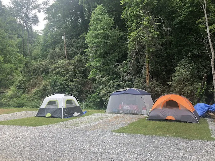 Nantahala Tiny Homes and RV Park 5