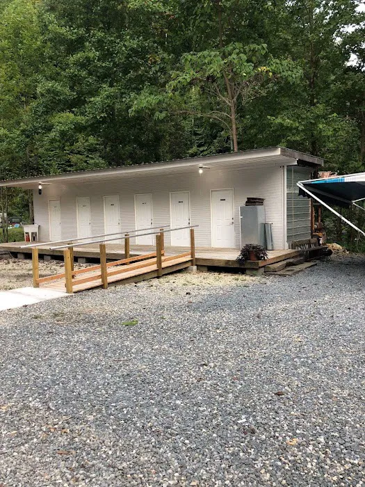 Nantahala Tiny Homes and RV Park 10