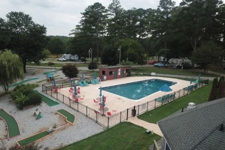 Spacious Skies Campgrounds - Peach Haven