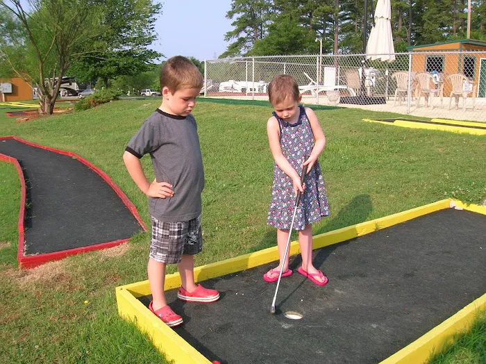 Spacious Skies Campgrounds - Peach Haven 6
