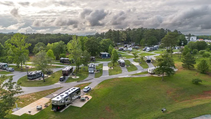 Spacious Skies Campgrounds - Peach Haven 8