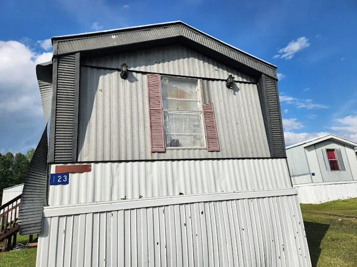 Chuck's Mobile Home Park 4