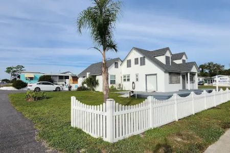 Blue Gables Mobile Home Park