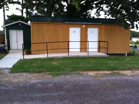 Kv's Rv Park 16