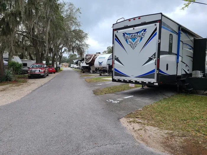 Hammondell Campsites And RV Park 9