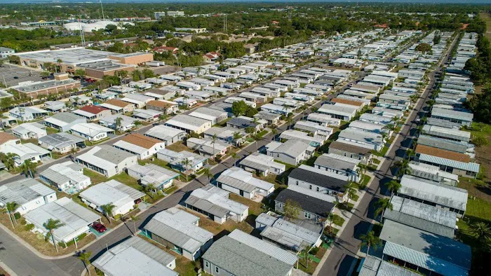 Amber Glades Mobile Home Park 4