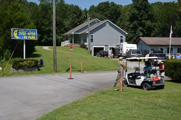 Blue Moon RV Park (Formerly Overniter RV Park) 8