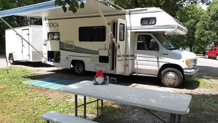 Blue Moon RV Park (Formerly Overniter RV Park) 7