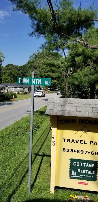 Town Mountain Travel Park 7