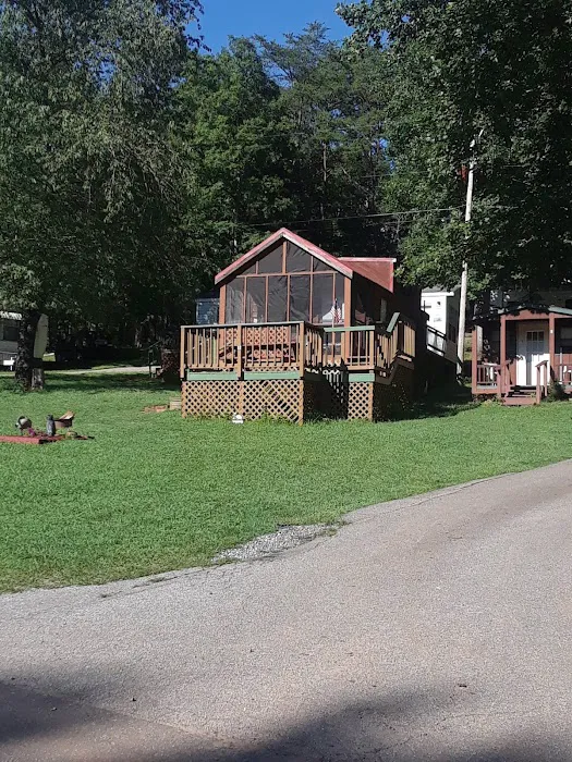 Fort Wilderness RV Park 8