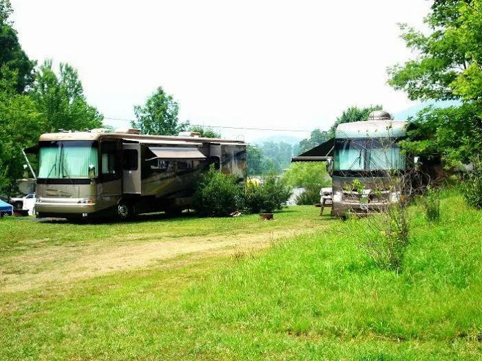 Flaming Arrow Campground & RV 1