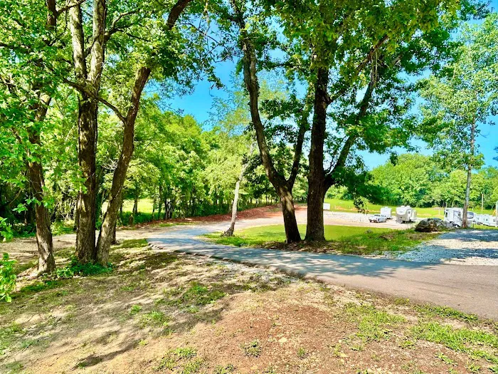 The Shoals Cottages & RV Park 4