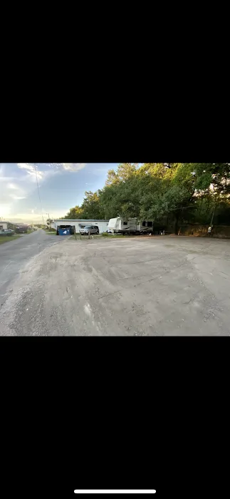 A & B RV & Mobile Home 4