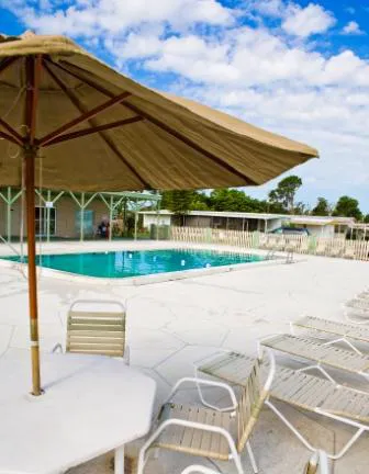 Hampton's Club House 3