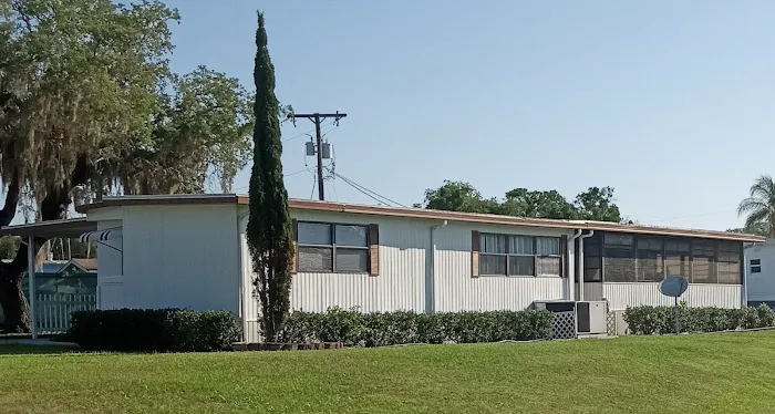 Hampton's Club House 6