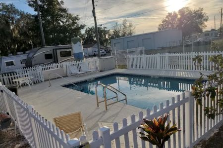Gloria's Resort