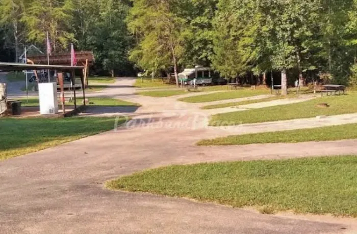 Dragon Mountain RV & Cabin Resort 8