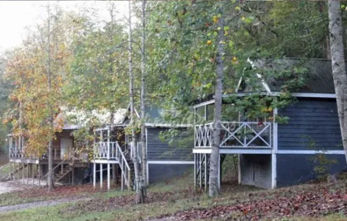 Dragon Mountain RV & Cabin Resort 10