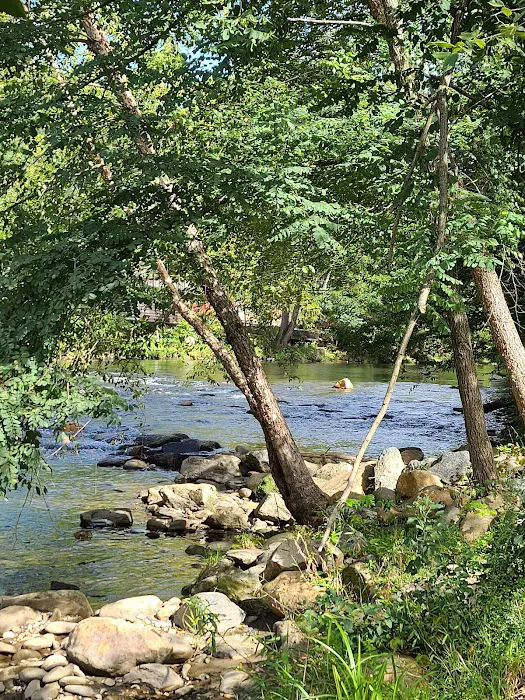Bradley's Campground & Cabins 3