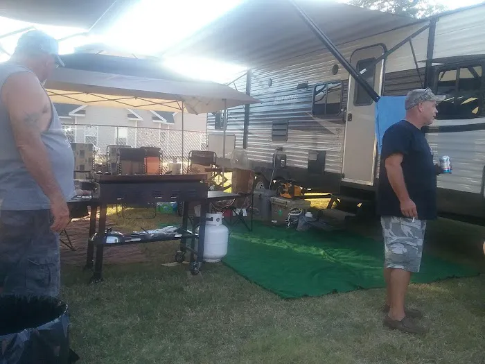 Trackside Camping 10