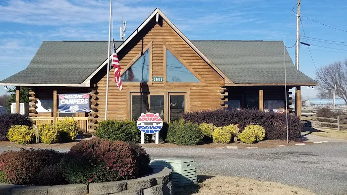 Camping World Racing Resort 1