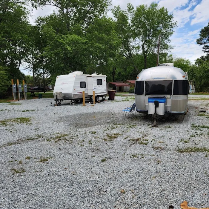 Valley Fort RV Park & Storage 6