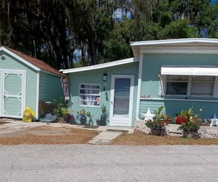 Lake Deeson Village