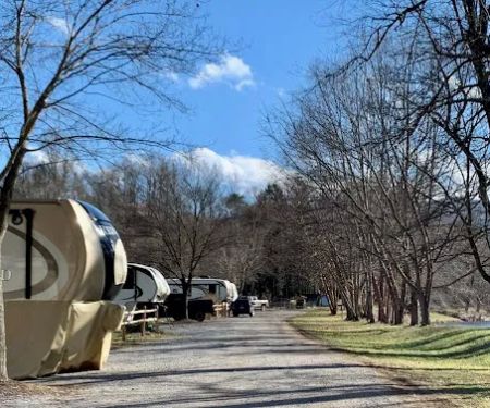 Riverhouse RV Resort