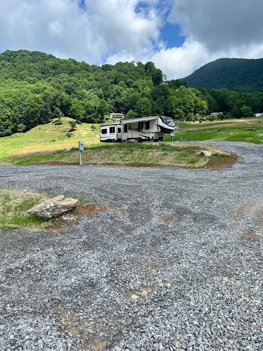 Hemphill Hideaway RV Park 3