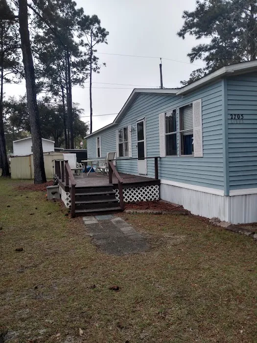 Crystal Lake Mobile Home Village 4