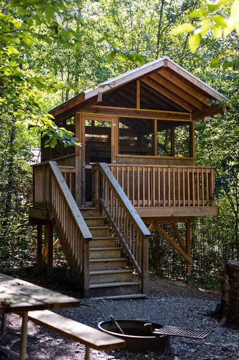 Emberglow Outdoor Resort 7