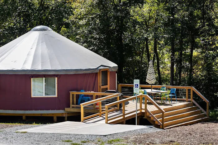 Emberglow Outdoor Resort 8