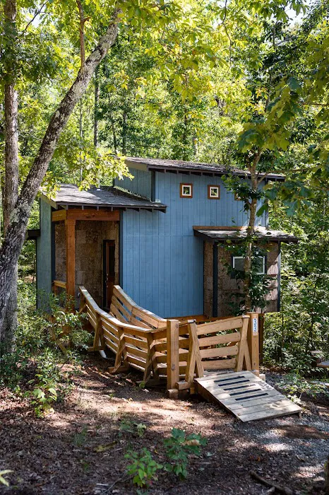 Emberglow Outdoor Resort 9