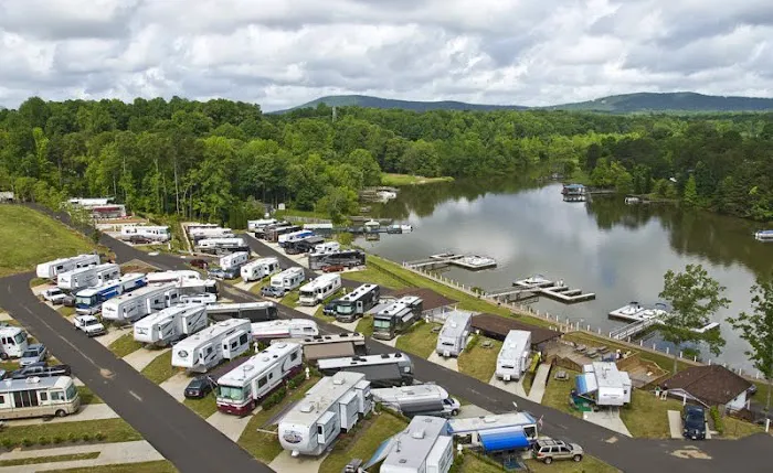 Lake Norman Motor Coach Resort 4