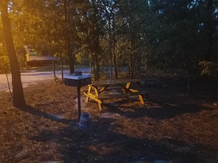 R & W RV Park 8