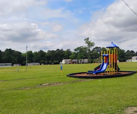 Highland Village Mobile Home Community