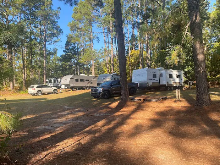 Pinecove RV and Villa Rental 7