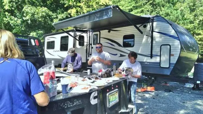Skeeter's Landing RV Park 5