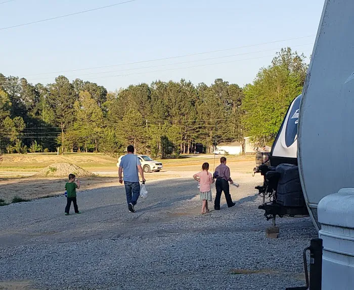 Lakelife RV Park 6